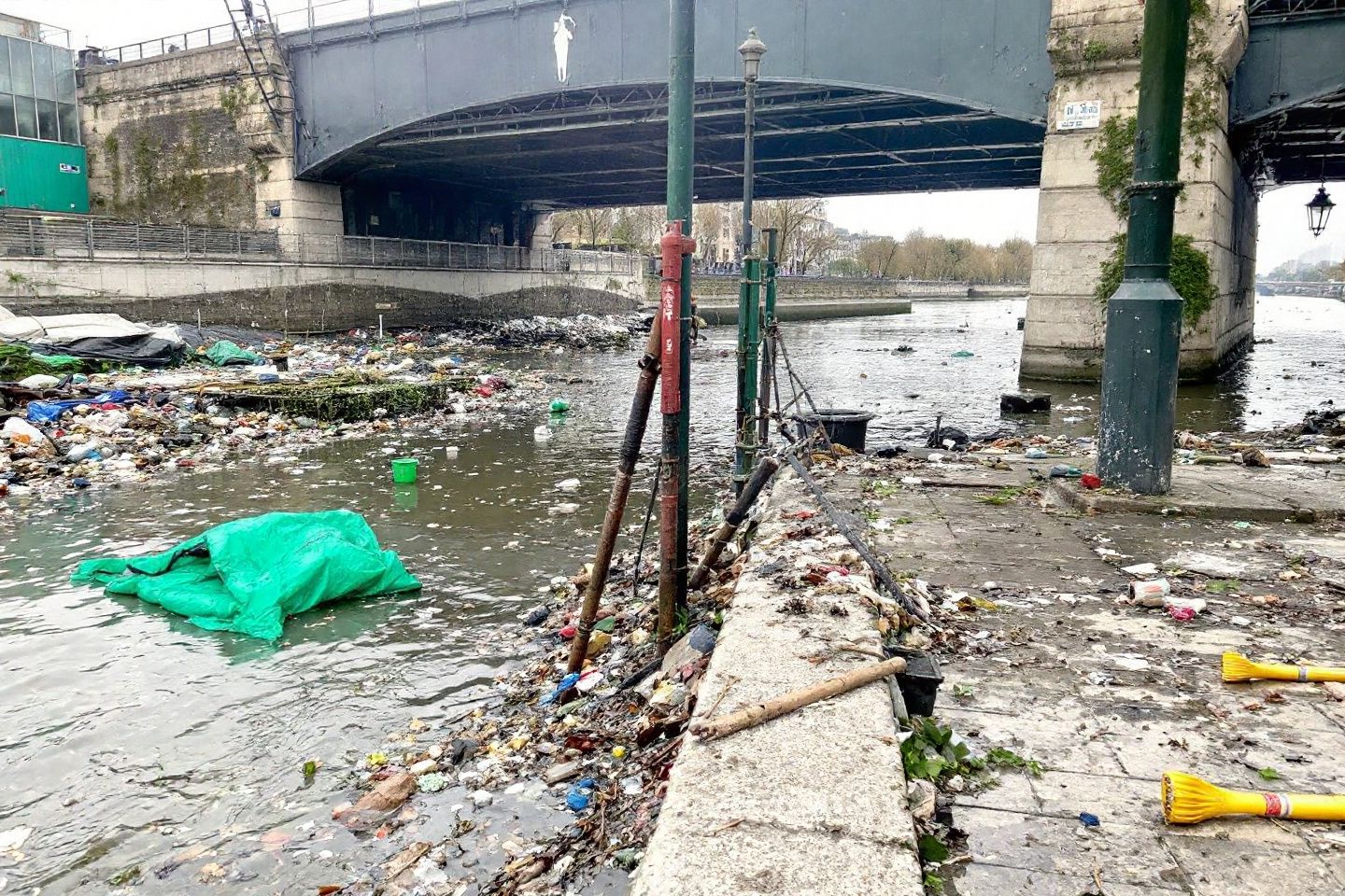 Pourquoi la Seine est-elle si polluée ?